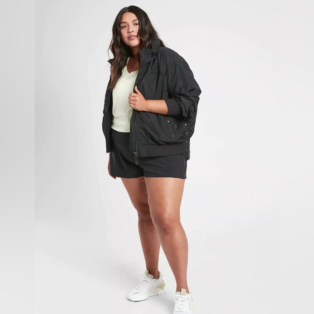 NWT Athleta Brooklyn Black Shorts size 22.